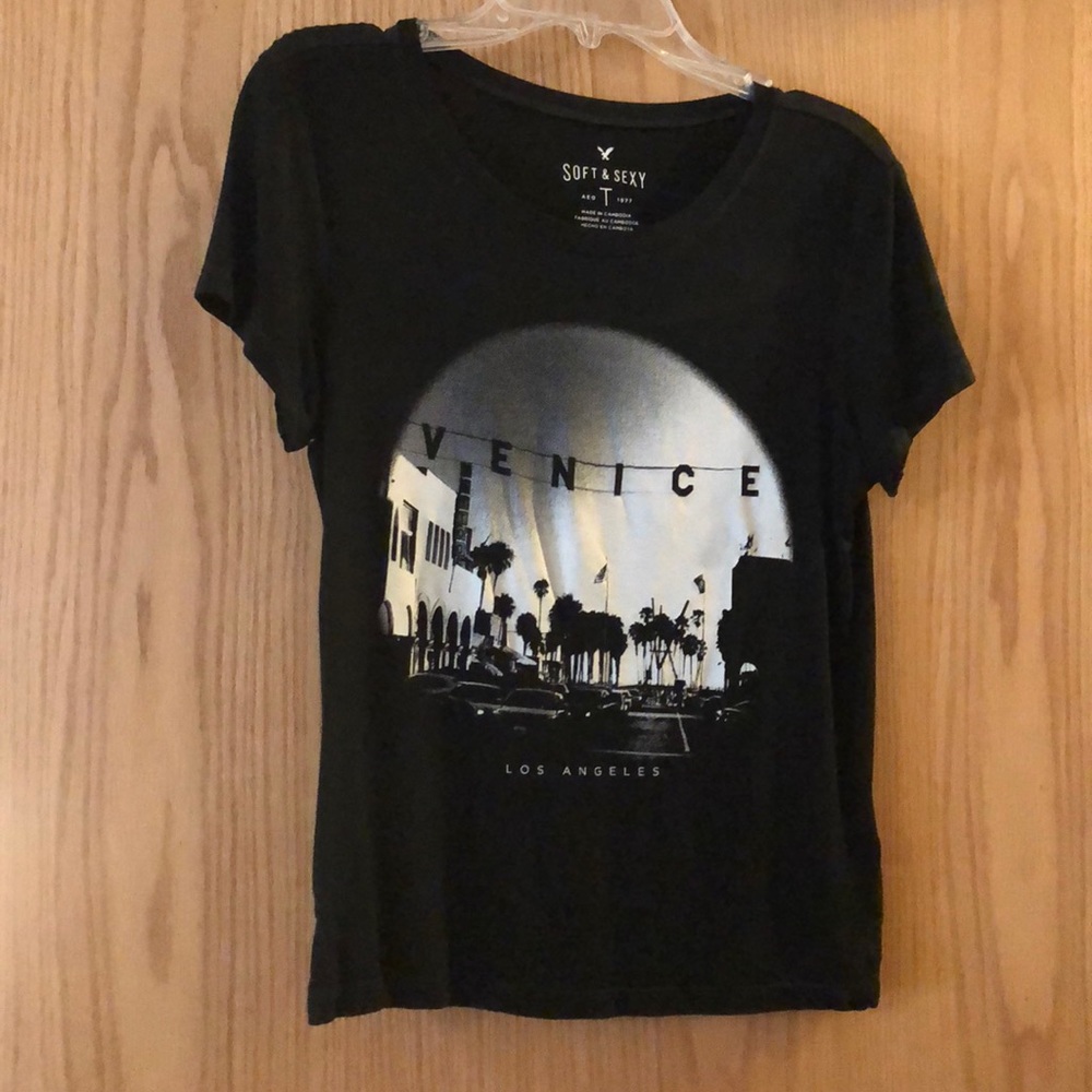 Tee shirt